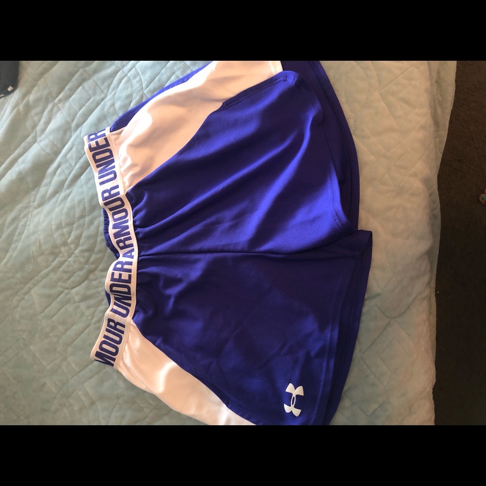 UNDERARMOUR SHORTS WORN ONCE!!!